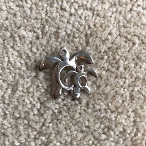Sterling silver turtle pendant